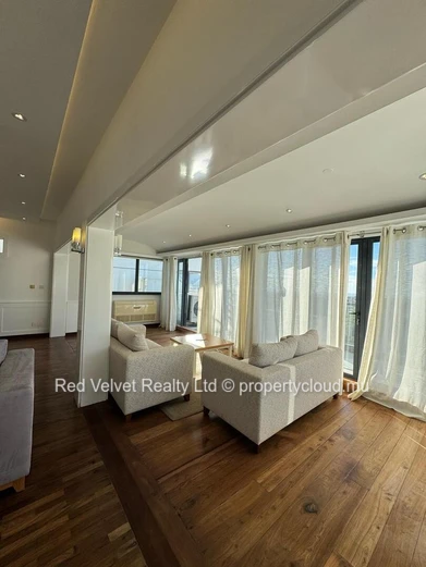 Penthouse de luxe en duplex à vendre à Sodnac, Quatre Bornes