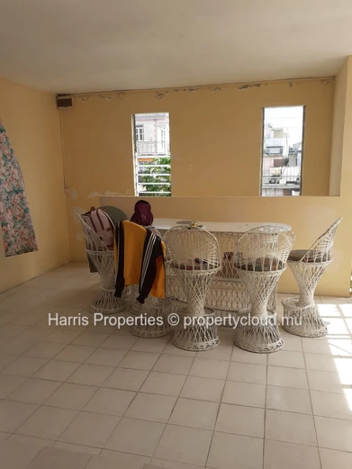 À VENDRE – Spacieuse maison individuelle à Phoenix