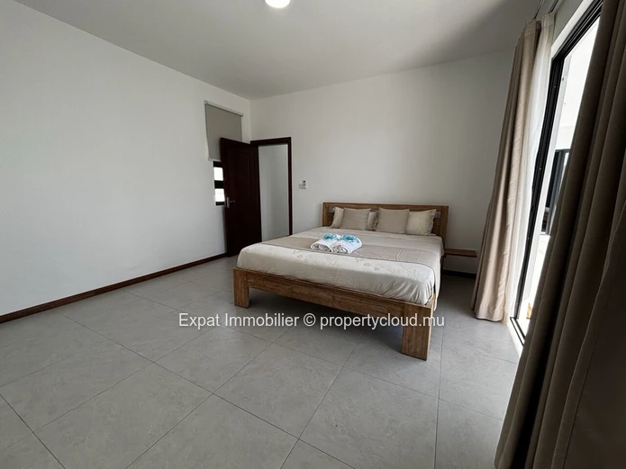 Villa Contemporaine Neuve 4 Chambres Avec Piscine Privée Et Rooftop – Péreybère