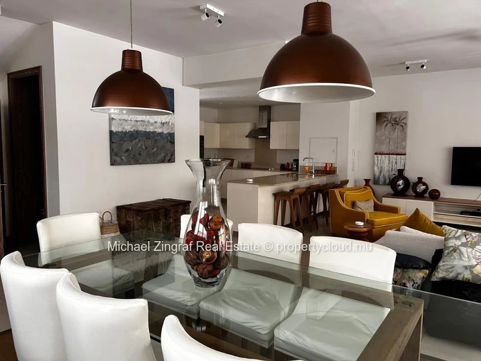 Villa duplex 3 chambres avec piscine privée et accès privilégié au littoral