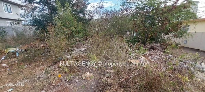 Terrain résidentiel - 570 m² Pointe aux Sables, Ouest