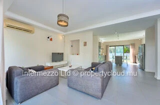 Villa Hibiscus — PDS | 221 m² | 681 m² de terrain | 820 000 €