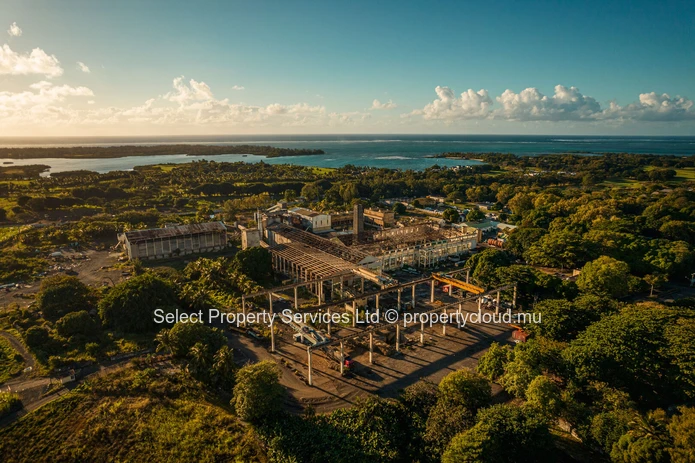 Villas de luxe à vendre dans la prestigieuse communauté d'Anahita Beau Champ.