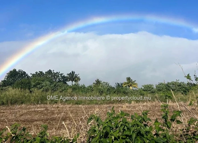 Terrain résidentiel de 7 498 m² | Fort potentiel d'investissement