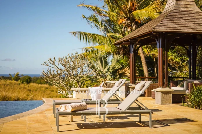 BEL OMBRE - VEFA - Villa avec vue sur le golf et les montagnes - 3 chambres