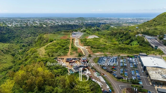 BAGATELLE - Commercial plot for sale - 2531 sqm