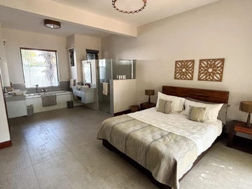 4 Bedroom Villa
