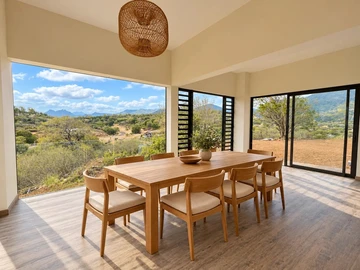 4 Bedroom Villa
