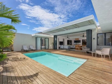 4 Bedroom Villa