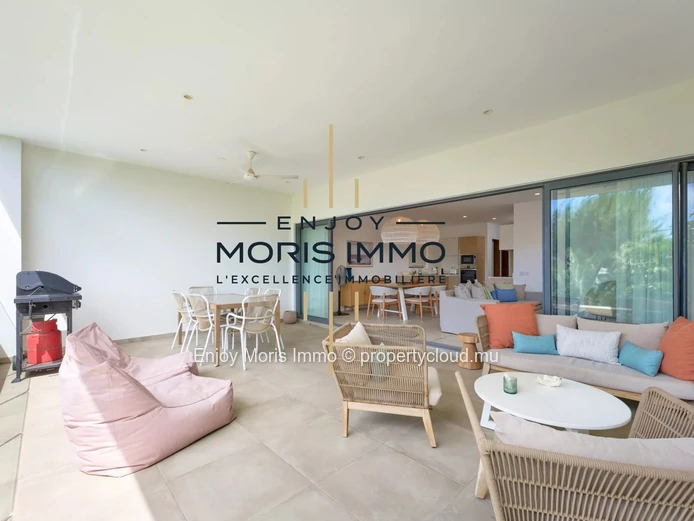 3-bedroom apartment in Pointe aux Canonniers