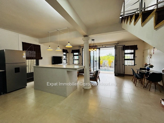3-Bedroom Duplex With Stone Swimming Pool And Rooftop Terrace In Pereybere 