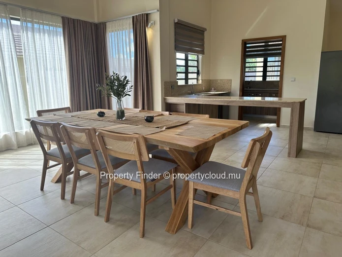 Contemporary New 4-Bedroom Residence in Tamarin