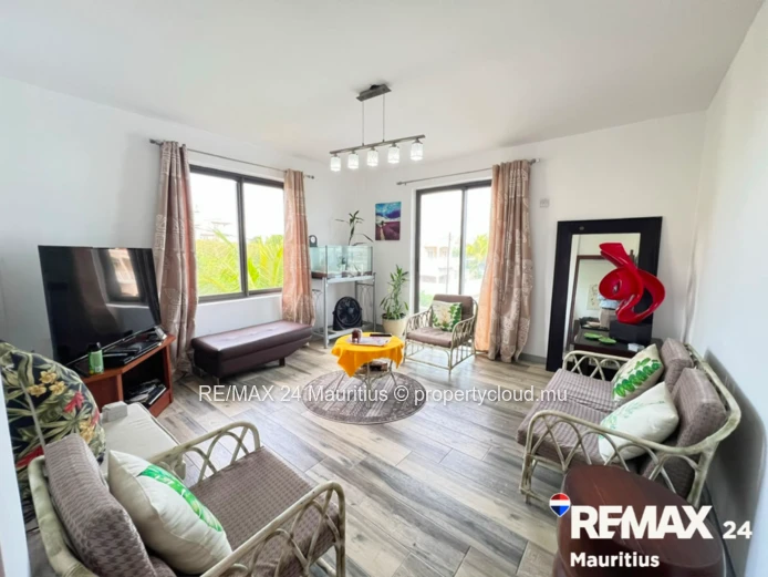 Coastal Living in Mont Choisy - Steps from Beach, Golf & Grand Baie