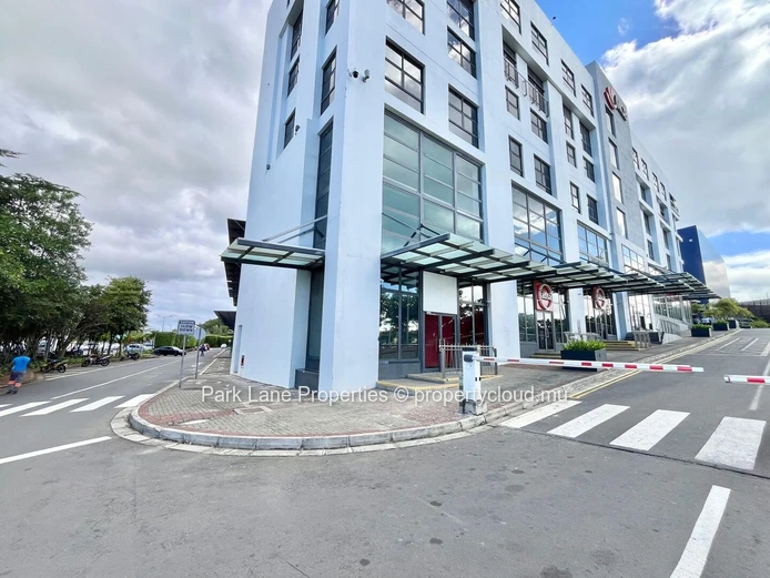 Espace de bureaux premium à louer à Grand Baie avec un aménagement flexible