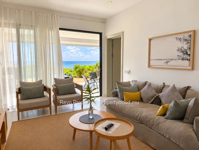 Modern Apartment Steps from the Ocean