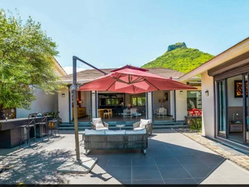 4 Bedroom Villa