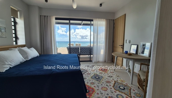 Penthouse d’Exception avec Piscine Privée et Vue Panoramique sur l’Océan à Pointe aux Canonniers