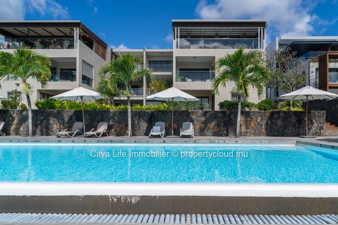 Penthouse meublé de 3 chambres avec piscine à Pointe aux Biches