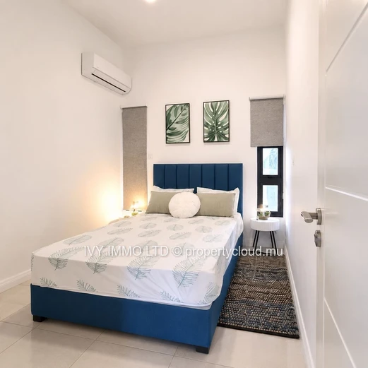 Waterfront Loft-Style Duplex For Rent – Bain Bœuf