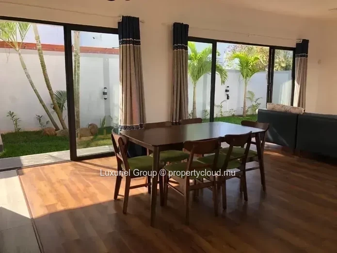Belle Villa Contemporaine Lumineuse À Grand Baie – 3 Chambres