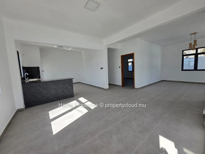 À VENDRE – Belle villa neuve à Grand Gaube (Mandat exclusif)