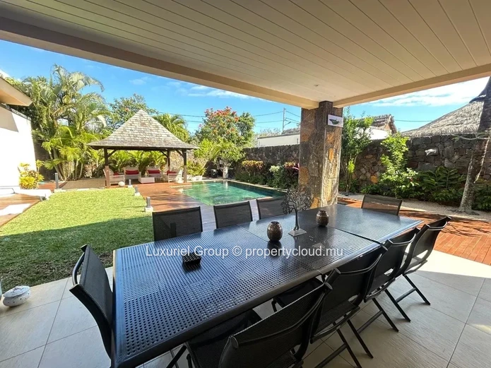 Luxury Villa For Rent In Pereybere – Secure Gated Estate