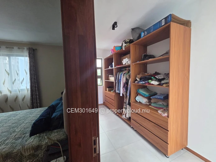 Villa élégante et moderne de 4 chambres à vendre à Grand Gaube