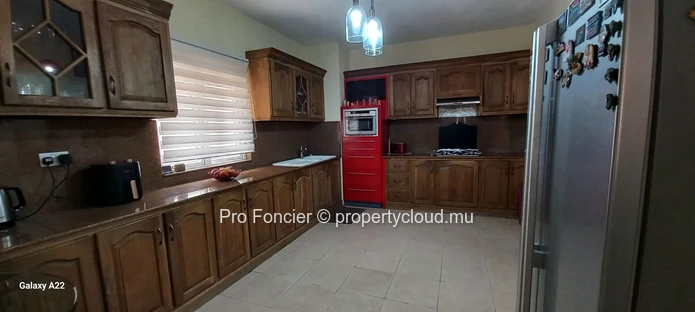 Apartment for sale in Beau-Bassin - Very Spacious Apartment in a Chic Neighbourhood 