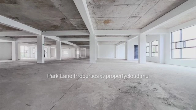 Premium 913 m² office space in Ebene – Ideal for corporate  in the heart of Ebene