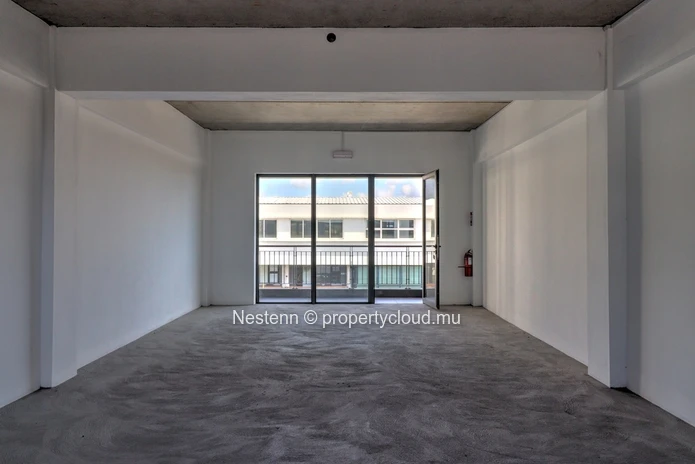 Customisable office space 