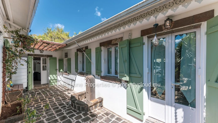 Propriété Coloniale d’Exception au Cœur de Port-Louis