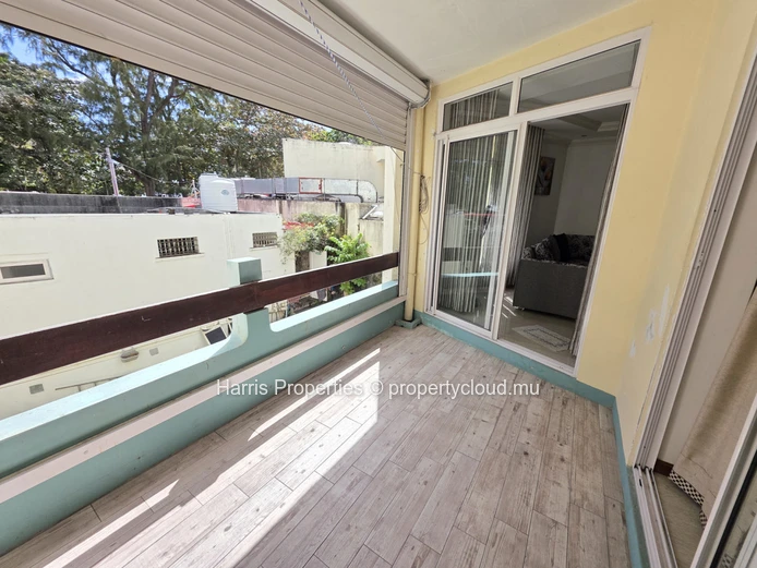Apartment for Rent in Pereybere just opposite the beach