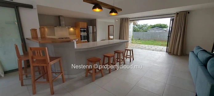 Spacieuse maison meublée de 4 chambres 