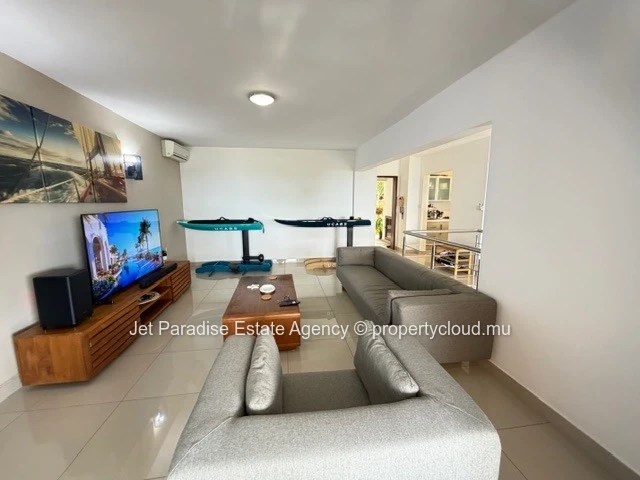 Appartement Élégant de 3 Chambres avec Vue Mer – Résidence Sécurisée