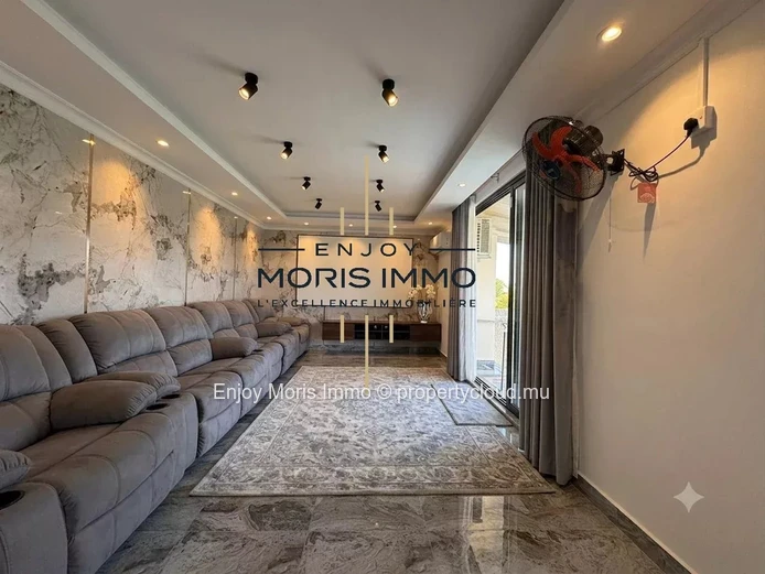 Villa moderne à louer  de 4 CH + Bureau à Grand Baie- Pereybère