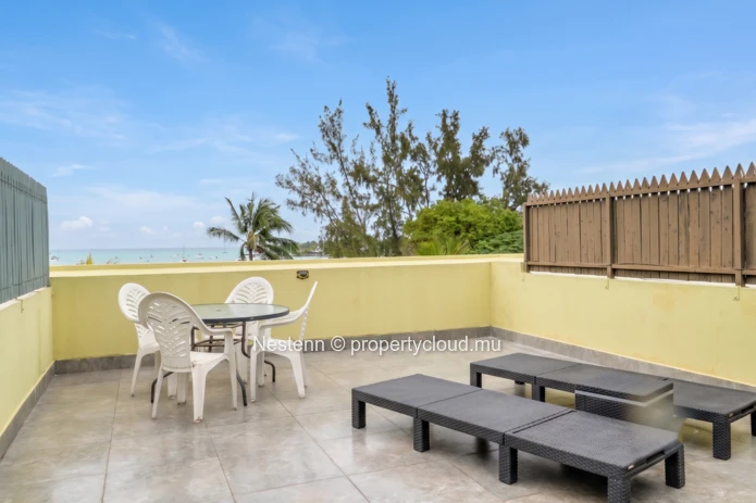 Sea View Apartment on Three Levels