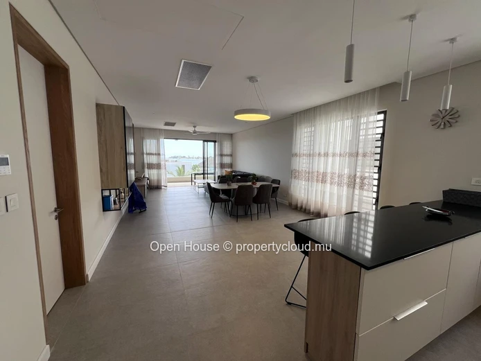 Apartment in Rivière Noire, Tamarin, 180m², 3 bedrooms, swimming pool, seaside, accessible to foreigners;