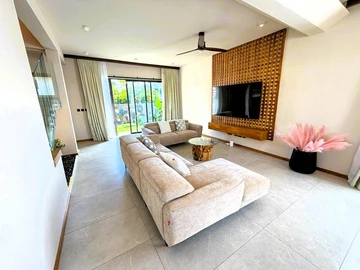 4 Bedroom Villa