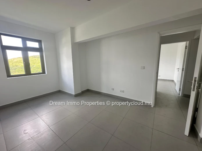 Bel Appartement 3 Chambres Avec Vue Montagne À Phoenix – Ile Maurice