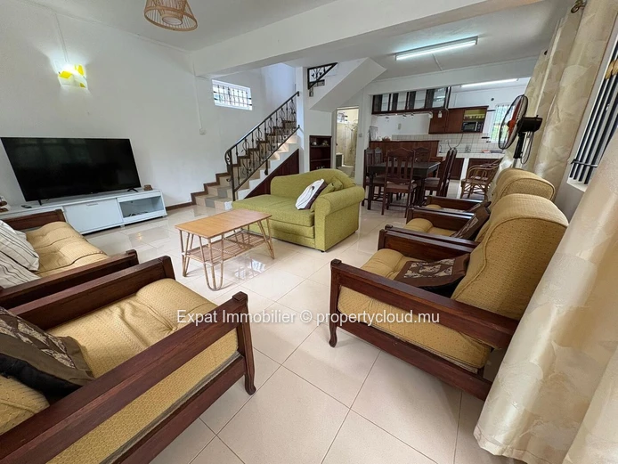 Villa Individuelle 3 Chambres Avec Piscine Et Jardin – Calodyne