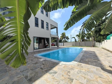 4 Bedroom Villa
