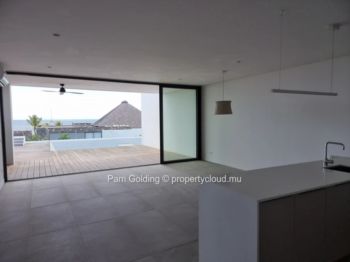 New 3 bedroom luxury townhouse for rental on the West Coast. (Sole Mandate)
