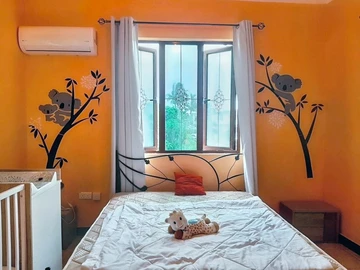 6 Bedroom Villa