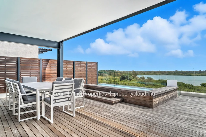 Penthouse d'exception de 3 chambres en suite avec vue panoramique sur la mer à St Antoine Private Residences – Île Ma...