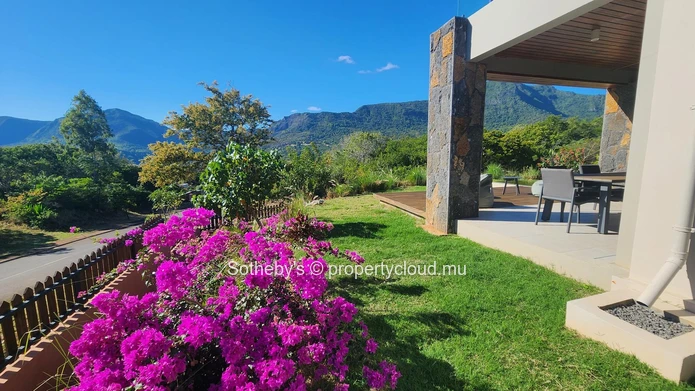 Montana Oceano Vistas – Cottage Rainbow