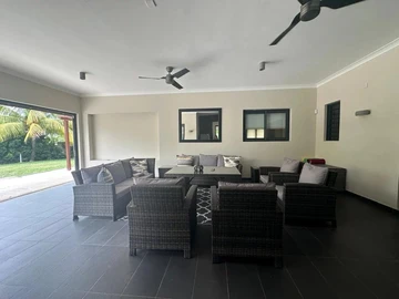 4 Bedroom Villa