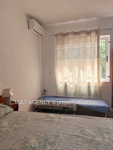 Two-storey house for sale, perfect for two families with independent living spaces