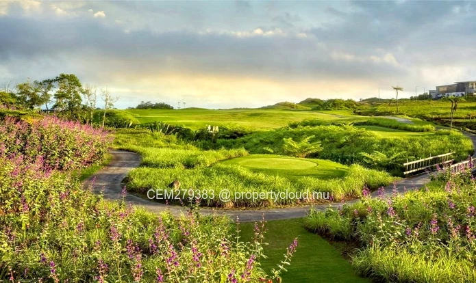 À VENDRE – 25 Terrains Résidentiels dans le Domaine Avalon Golf Estate, Bois Chéri