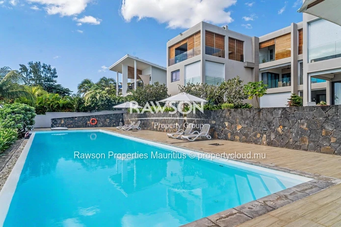 3-Bedroom Apartment | Beachfront & Sea View | Swimming Pool | Pointe Aux Biches