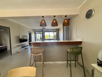 Charming 3-Bedroom House with Stunning Sea Views – Baie du Cap